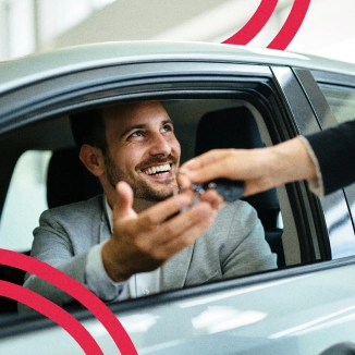 Rapaz sorrindo - Tradição e confiança