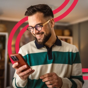 Rapaz simulando financiamento